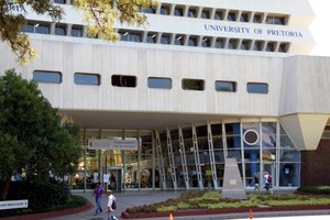 Eingang zum Hauptgebäude der University of Pretoria