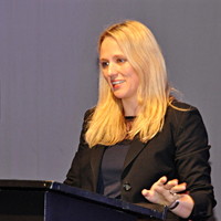 Elisa Hoven