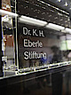 Die Dr. K. H. Eberle Stiftung in der Stiftervitrine der Universität Konstanz